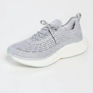 APL Womens Techloom Zipline brand new